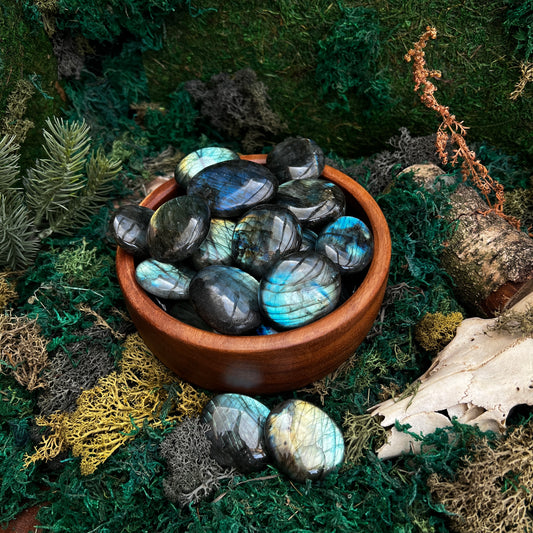 Labradorite Palm Stone Intuitive pick