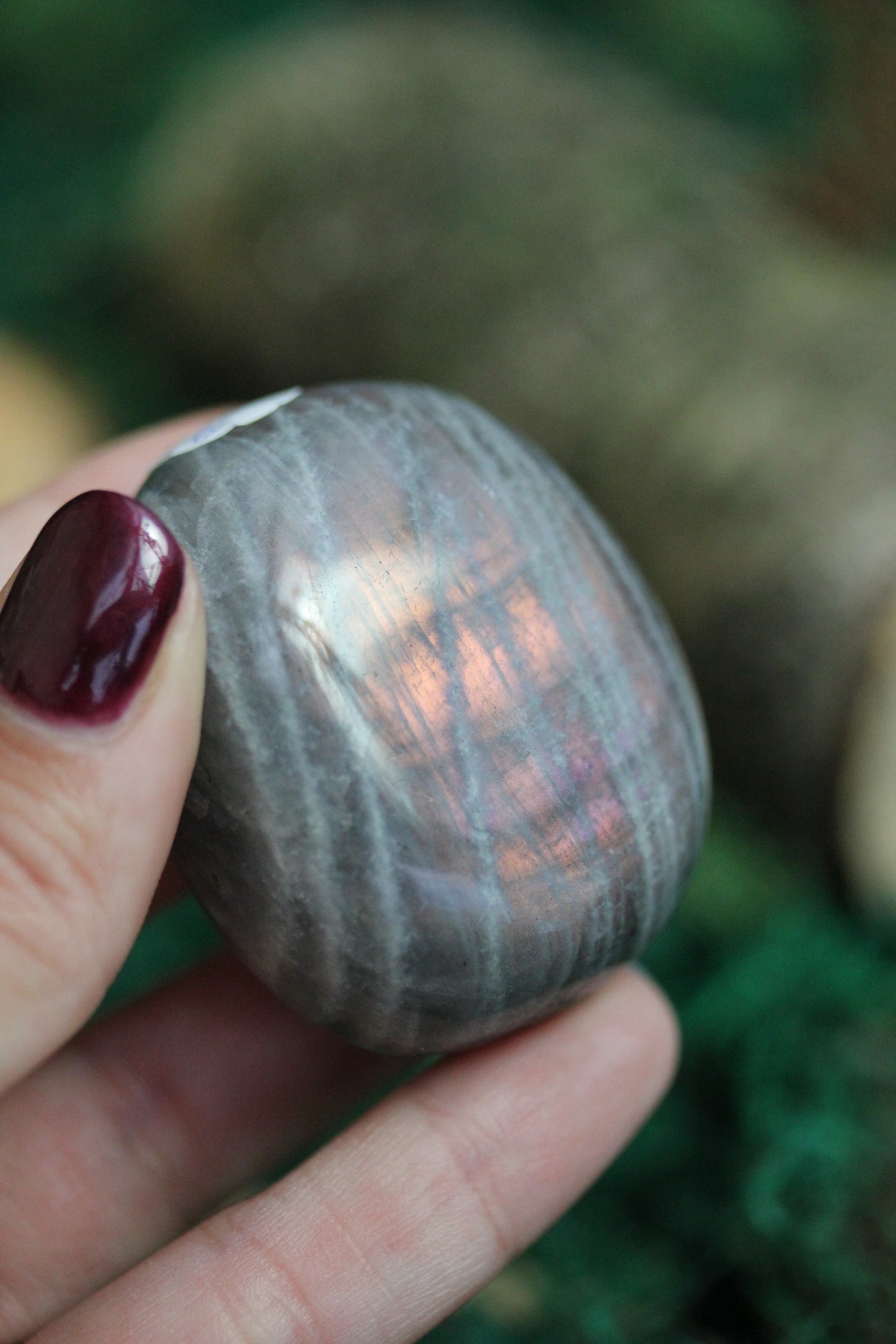 Purple Labradorite Palmstone PLP20